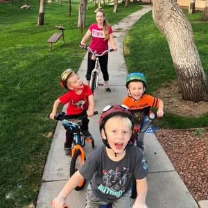 Meet your Posher, Melaney